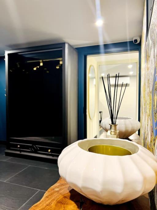 La Suite Saint Roch Villereal Bagian luar foto